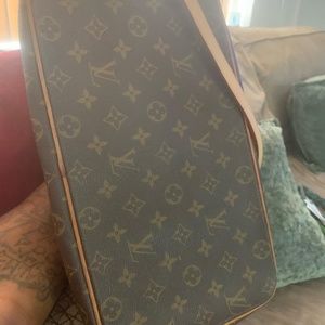 LV purse (bag)